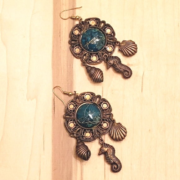 Retro Tiki Earrings Chandelier Shell Bronzed - Picture 3 of 6
